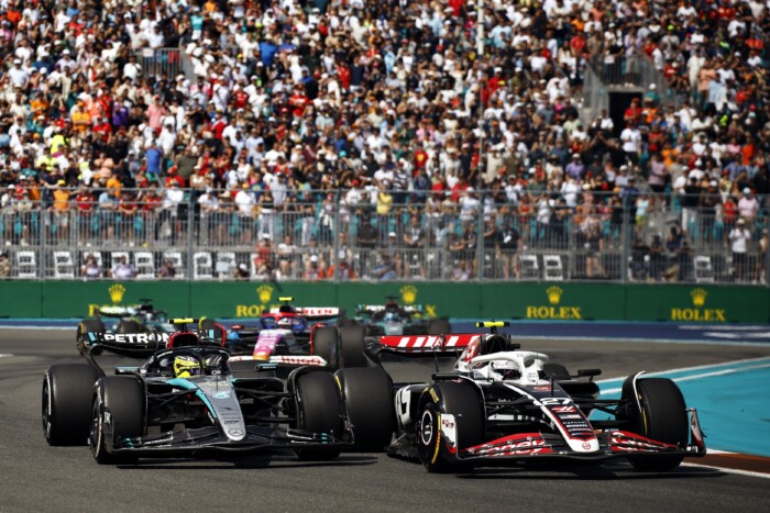 A versenyirányítás hibája után új győztes az F1-ben 2 | Vezess A versenyirányítás hibája után új győztes az F1-ben 2