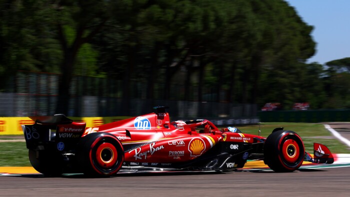 F1: Alonso autója és egy Red Bull is összetört az időmérő előtt 1 | Vezess F1: Alonso autója és egy Red Bull is összetört az időmérő előtt 1