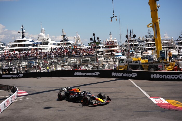 F1: „Katasztrófa” Péreznél, el is engedte a futamot