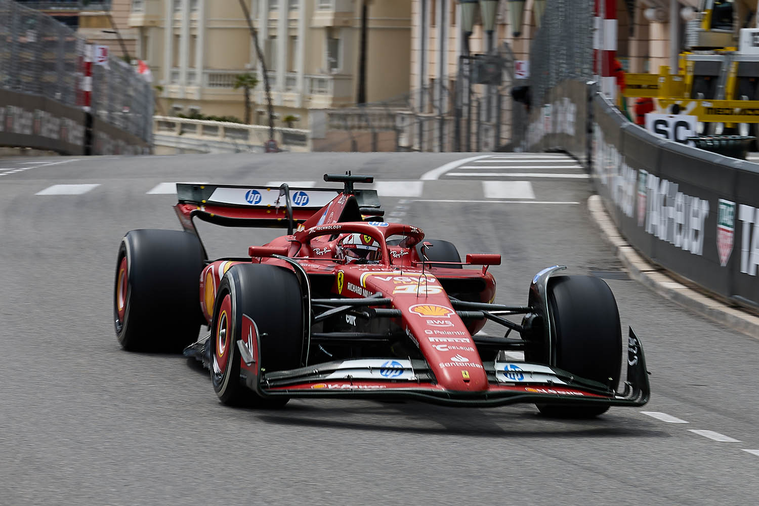 F1: Leclerc átvette a vezetést Monacóban