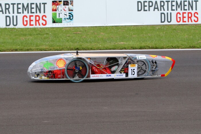 Százmilliós koporsókban születnek a jövő autói 8