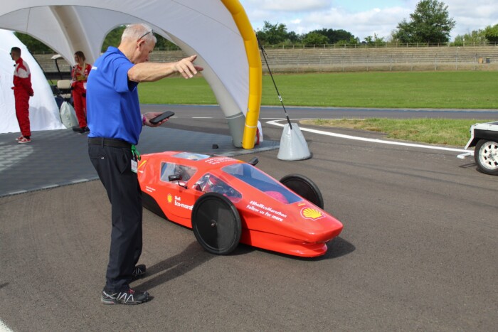 Százmilliós koporsókban születnek a jövő autói 11