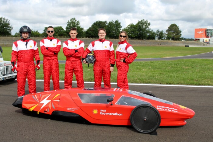 Százmilliós koporsókban születnek a jövő autói 13