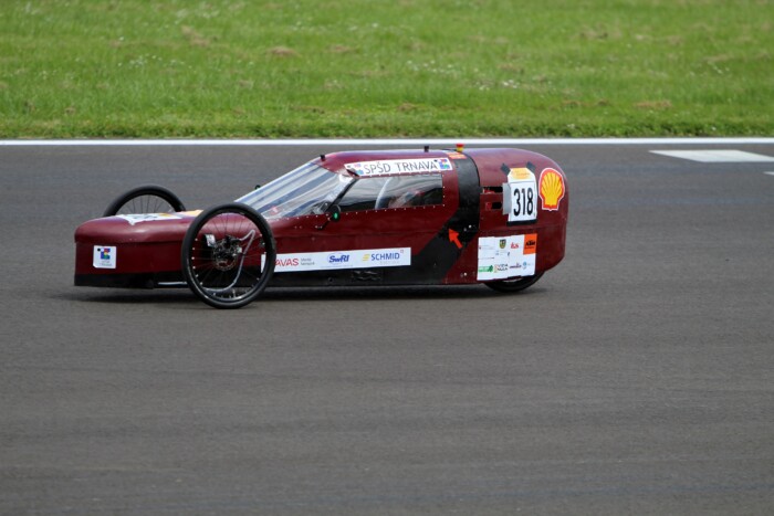 Százmilliós koporsókban születnek a jövő autói 1