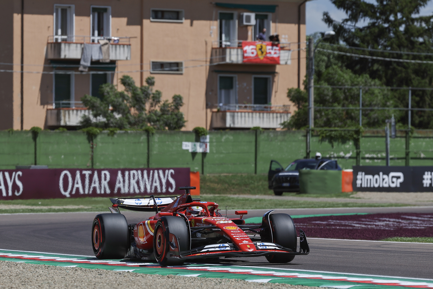 F1: A Ferrari az élen, de teljesen nyitott az imolai hétvége 11