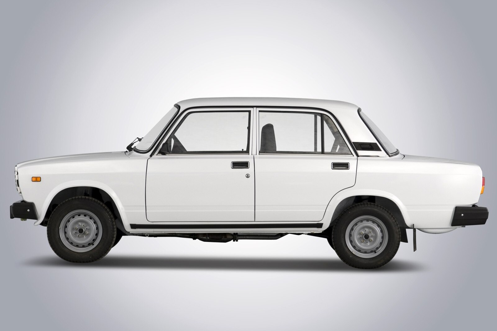 Legendás vén Lada uralja a használtautók piacát