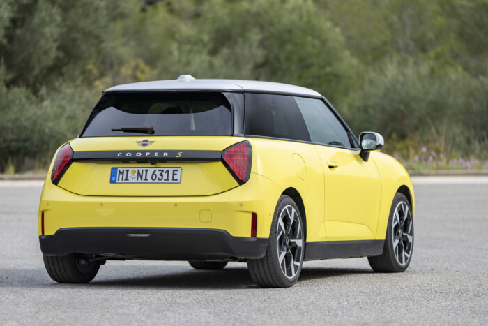 Meg lehet vadulni egy villanyautóval is? 6