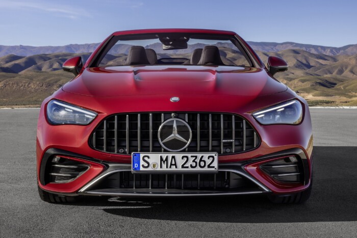 Négyüléses sportkabrió a Mercedestől 10