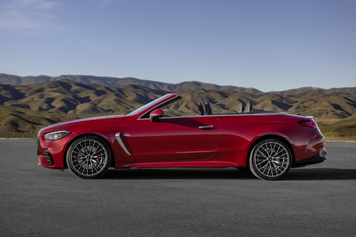 Négyüléses sportkabrió a Mercedestől 7