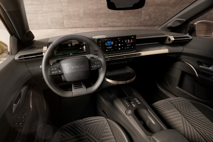 Kis benzinmotorral is kapható lesz az új olasz szépség 8