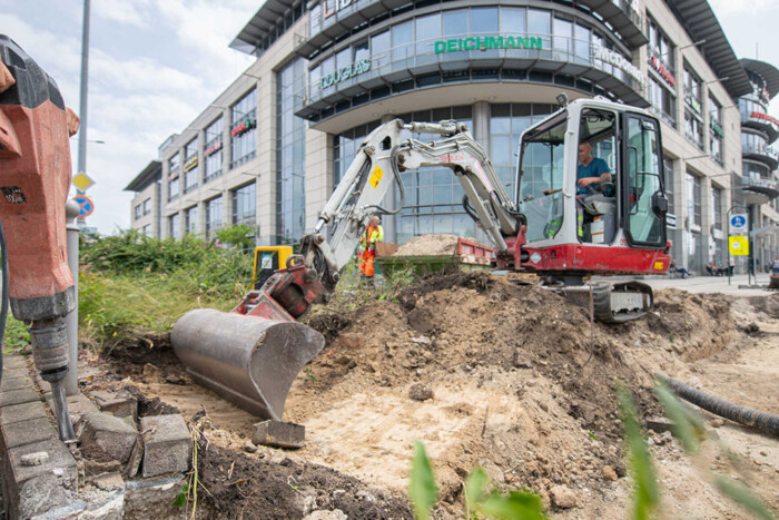 Új gyalogátkelő épül az Örs vezér terénél is