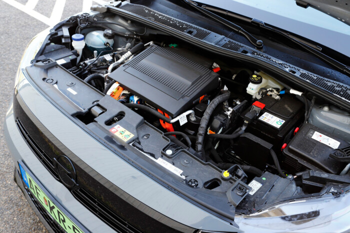 Erősebb, takarékosabb lett, de vajon jobb is az új elektromos Corsa? 11