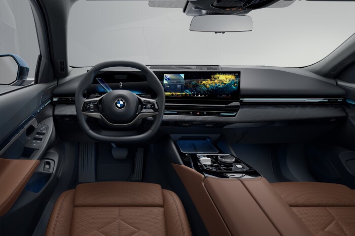 Ez most a legjobb luxusautó a világon 6