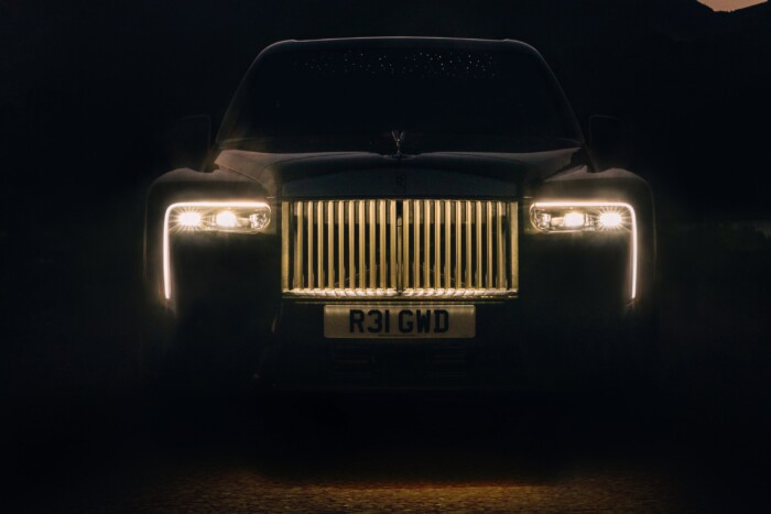 Százezer lyuk, 18 kilométer cérna van ebben a kocsiban 6