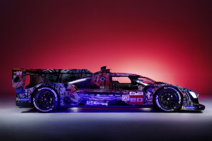 Festmény csöpögött ebbe a BMW-be 7