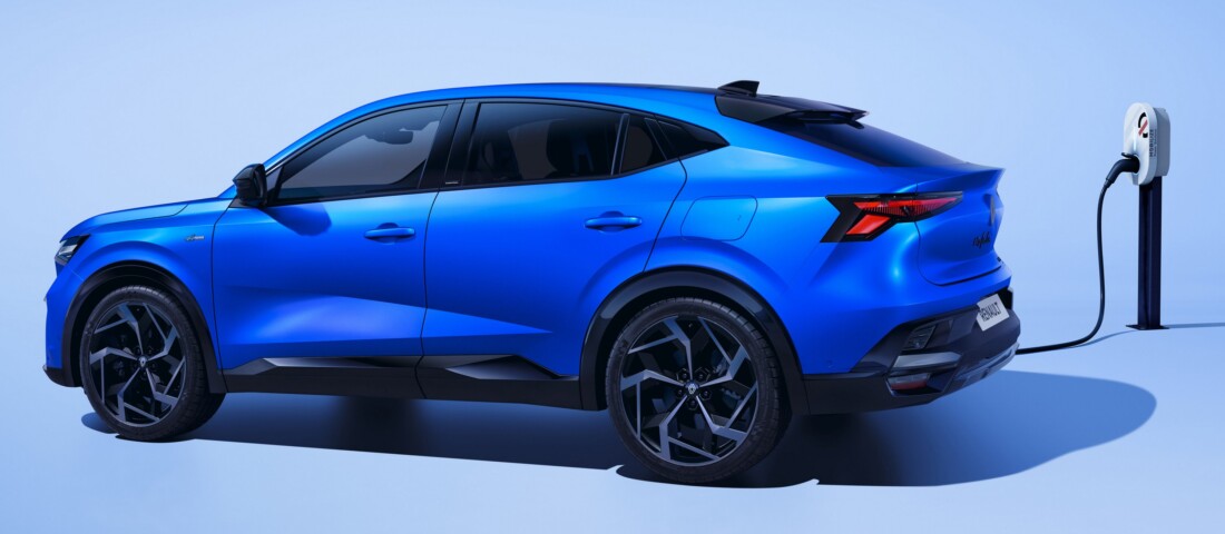 Sportautót faragtak a csúcs-Renault-ból