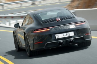 Szentségtörő fejlesztéstől lesz gyorsabb a Porsche 911