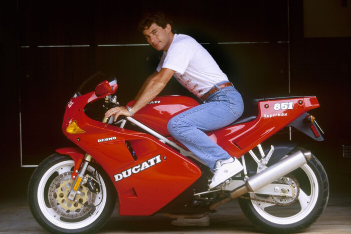 Motorkerékpárt mutattak be Senna emlékére 4 | Vezess Motorkerékpárt mutattak be Senna emlékére 4