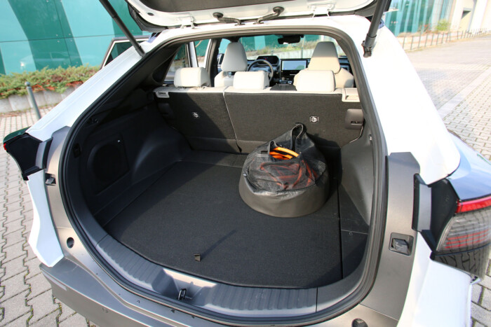 Nem a Toyotáé a világ legjobb villanyautója 10