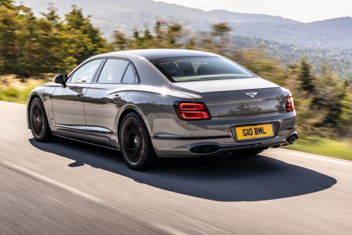 Újabb V8-as luxusautók tűnnek el Európából 6