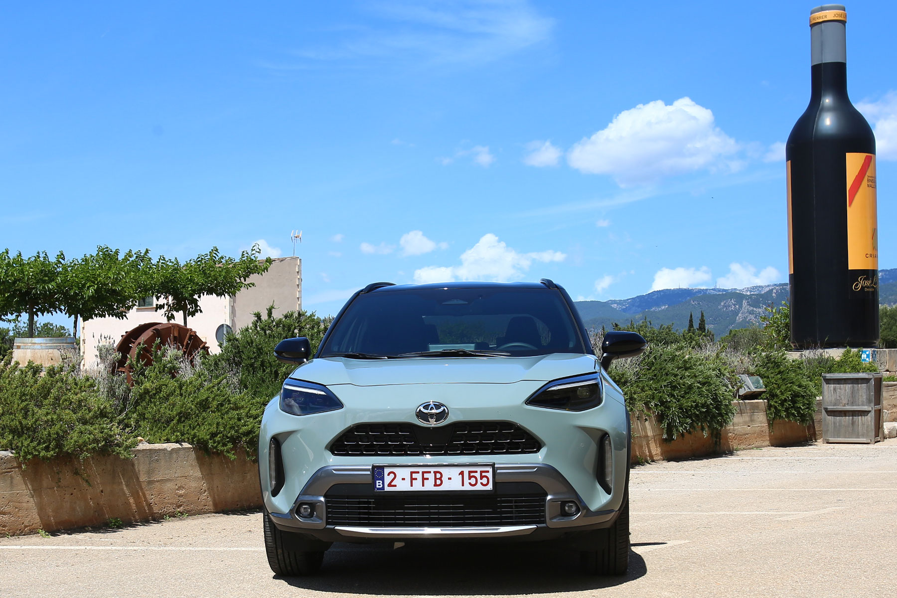 Nagyot mehet itthon az új hibrid Toyota