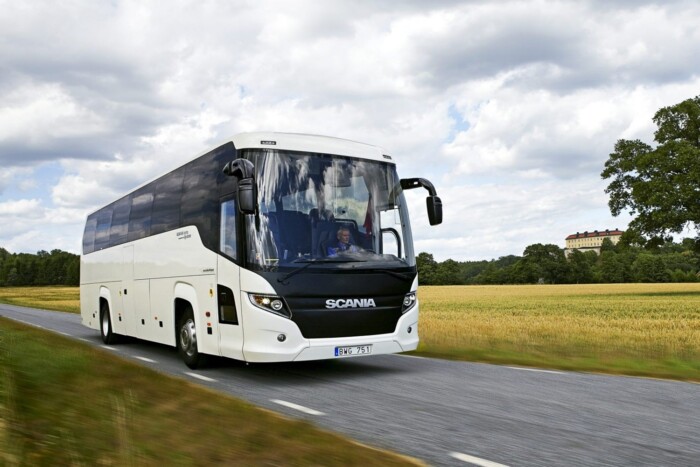 Gáz hajtja a legújabb Scania távolsági buszt
