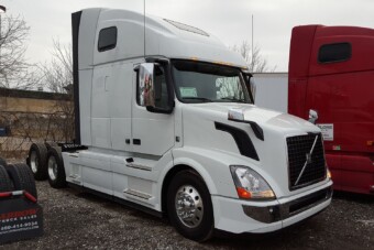 Megmutatta a fülkéjét a kamionos hölgy