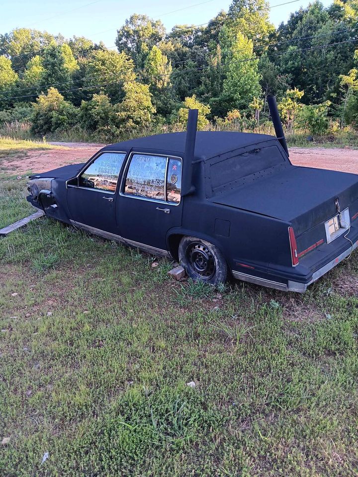 Gumi helyett marhát füstöl ez a Cadillac 2 | Vezess Gumi helyett marhát füstöl ez a Cadillac 2