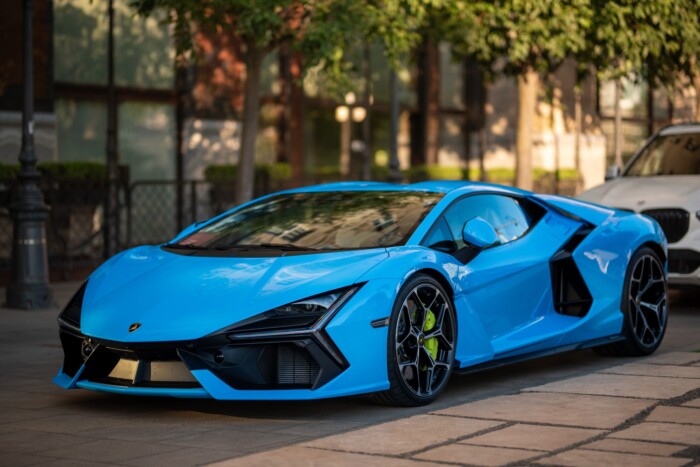 Egyedi rendszámmal vásárolták itthon az új Lamborghinit 1