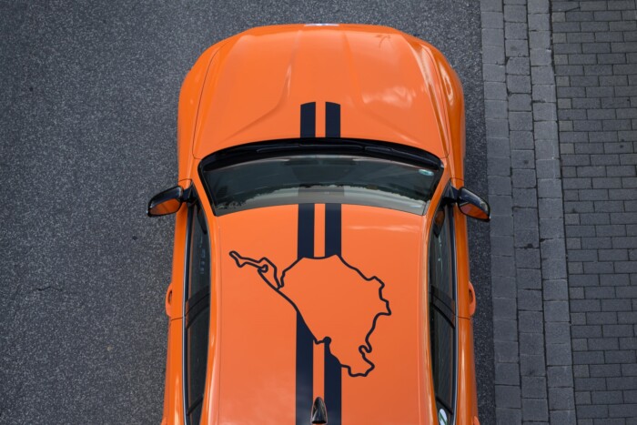 Vad luxusszedán vár a Zöld Pokolban