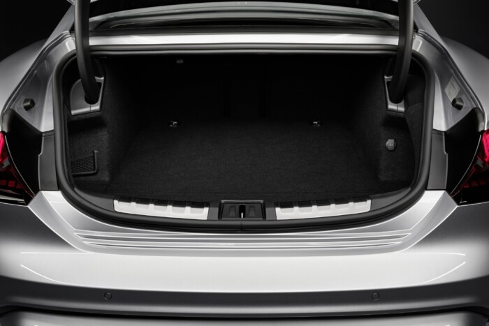 Nem épített még ilyen erős autót az Audi 10