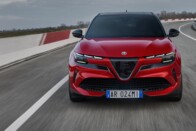 A vártnál is erősebb lett a legújabb Alfa Romeo 11