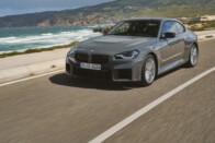 Erősebb, de nem dögösebb a BMW kompakt sportkupéja 77