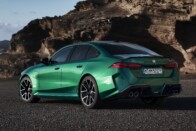 Itt az új BMW M5, pusztítóbb, mint valaha! 123