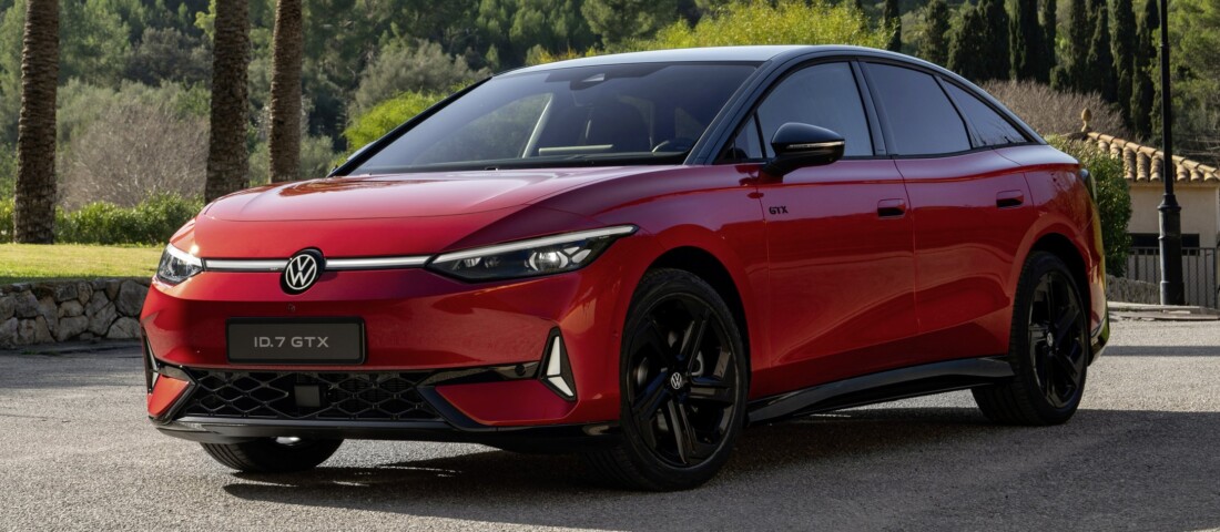 Új verziókkal erősít a Volkswagen új zászlóshajója