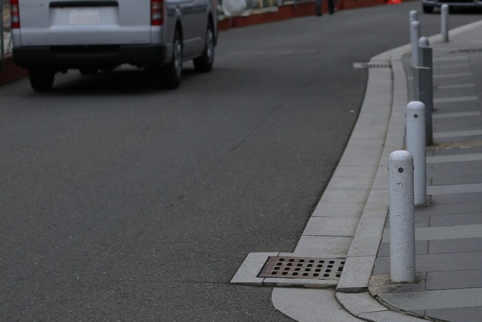 Maximum 13 km/órával mehetett, mégis büntették