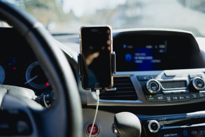 Titokban pontozzák az autósokat az okostelefonok