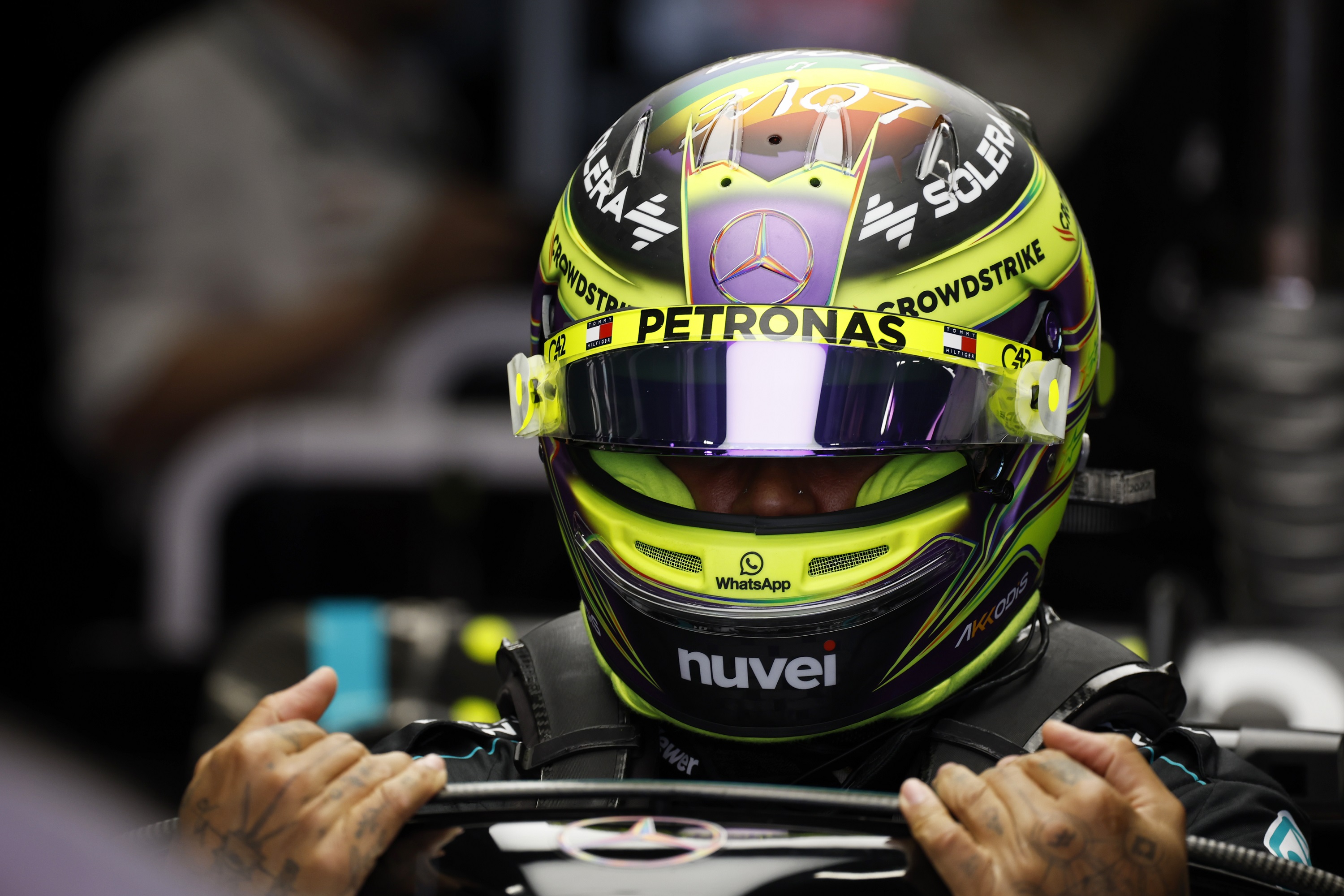 F1: Rendőrségi eljárás indult Hamilton miatt