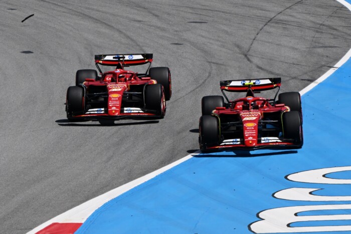 F1: Sainz villogni akart a szurkolóinak