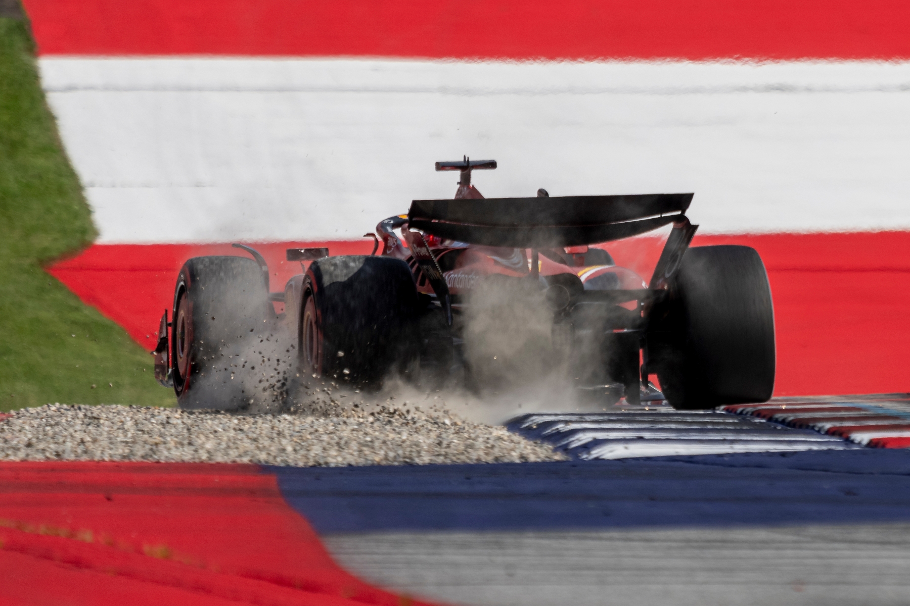 F1: Túlerőltette, magát okolja Leclerc
