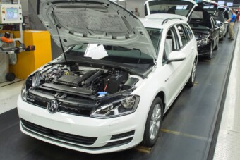 Önti a pénzt a belső égésű motorokba a Volkswagen