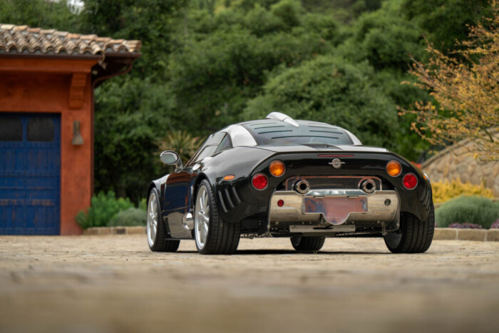 Nemesi hangulatú giccs és száguldás 200 millióért 2