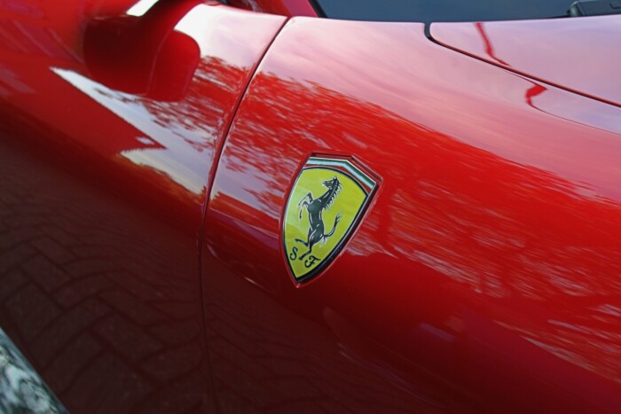 Fájdalmasan drága lesz a Ferrari villanyautója