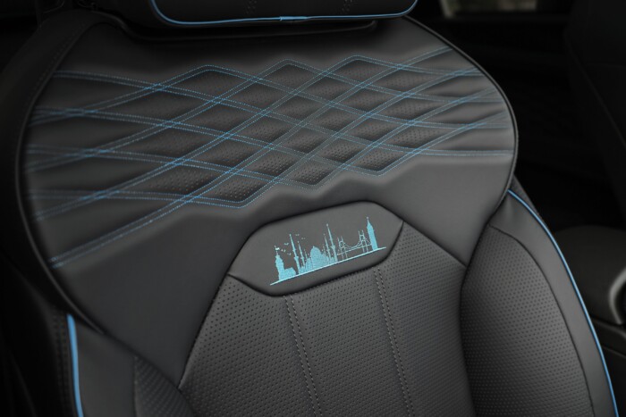 A világon csak egy városban kaphatók ezek az autók 6