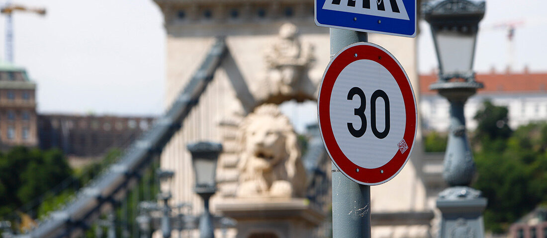 Átautóznál a Lánchídon? Megmondjuk, mikor teheted meg