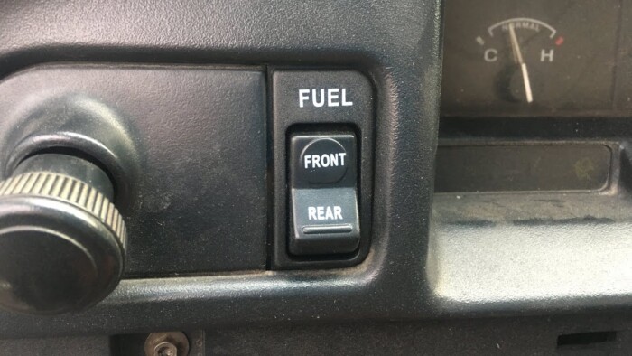 Menet közben töltődik fel a Toyota benzintankja 1