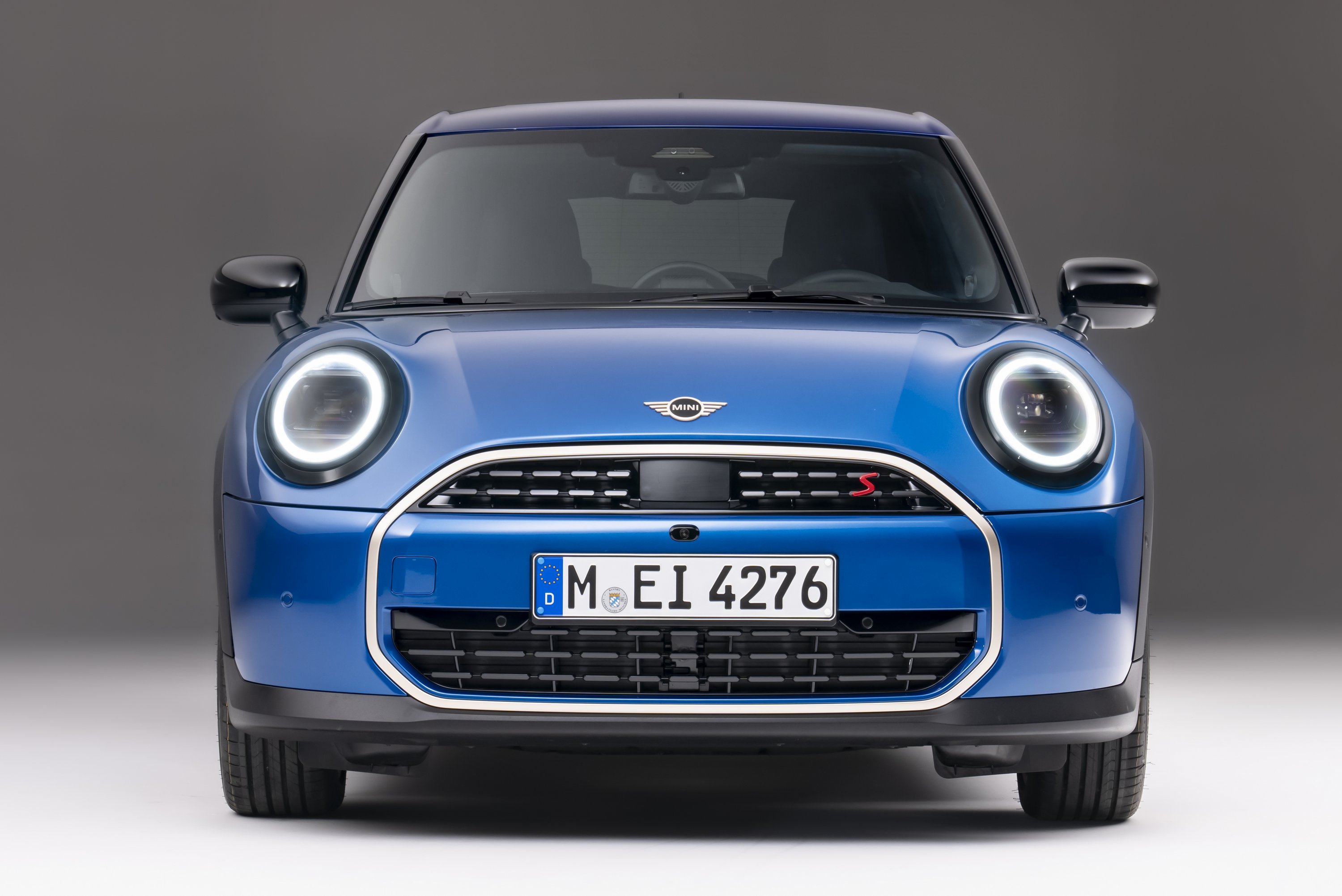 Benzinmotorral újult az ötajtós Mini Cooper 10