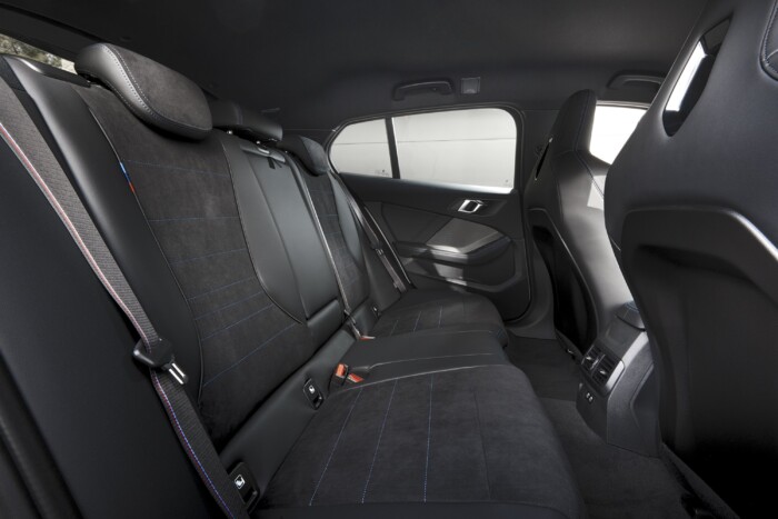 Betűt vesztett, számjegyet nyert a legújabb BMW 8