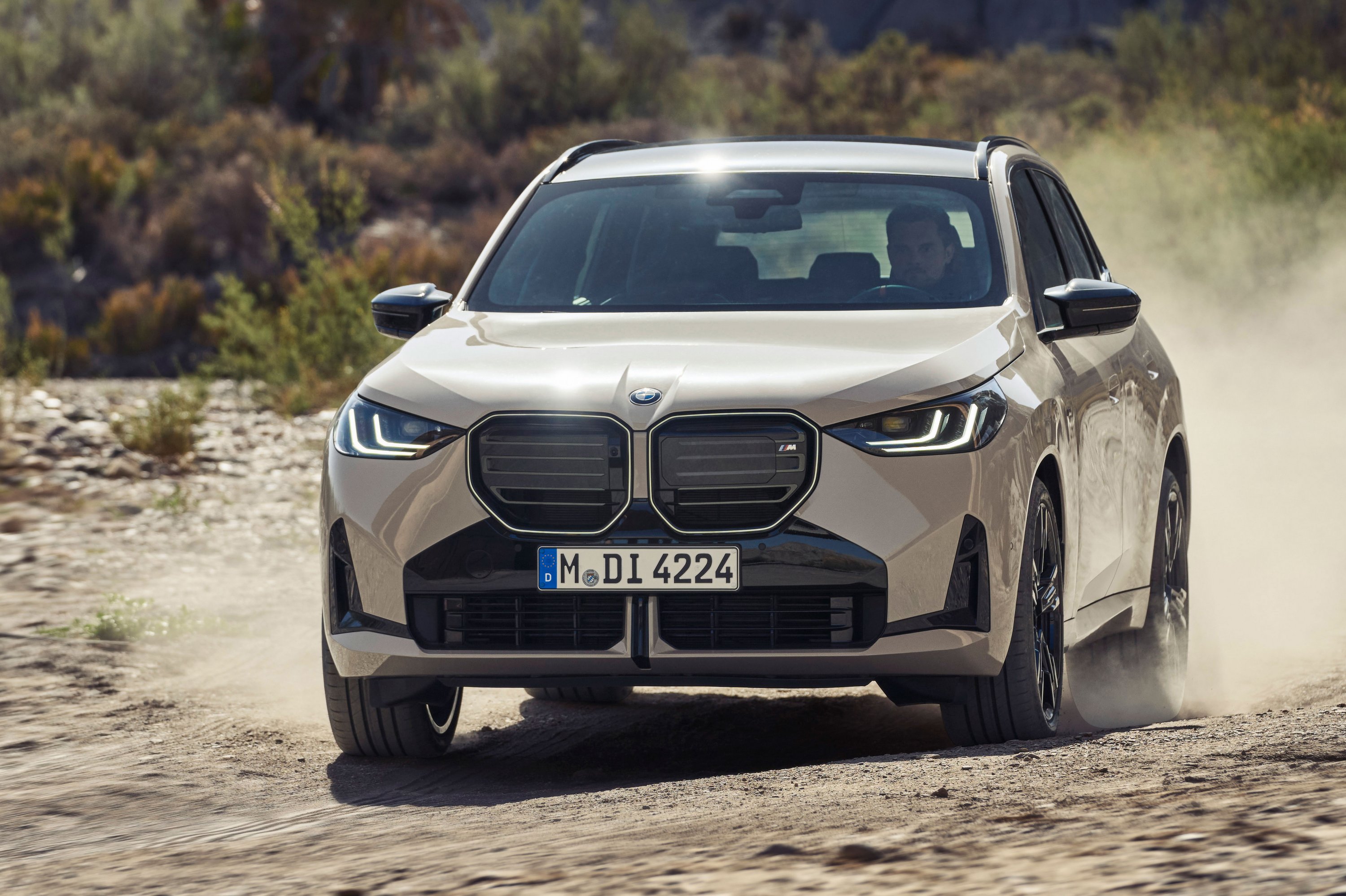 Már meg sem lepődünk a legújabb BMW láttán 23