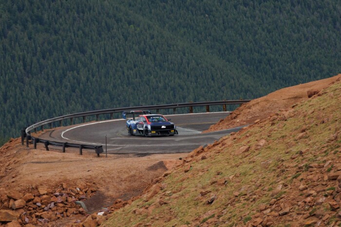 Egy teherautó nyerte a világ leghíresebb hegyi versenyét 7